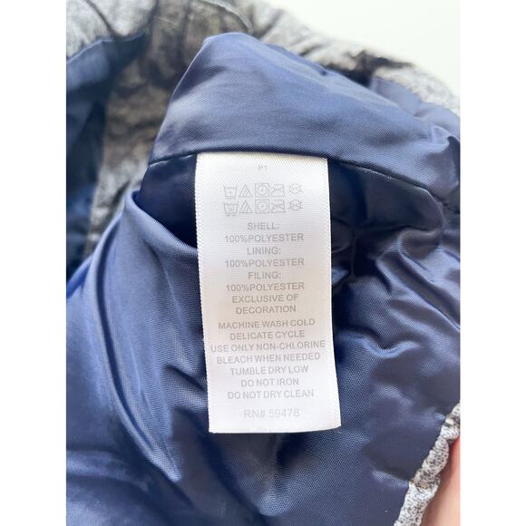 Toddler Boy's Rorie Whelan Gray Puffer Vest Size 2T - Picture 3 of 4